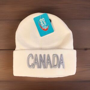 📦 White Canada Knit Toque